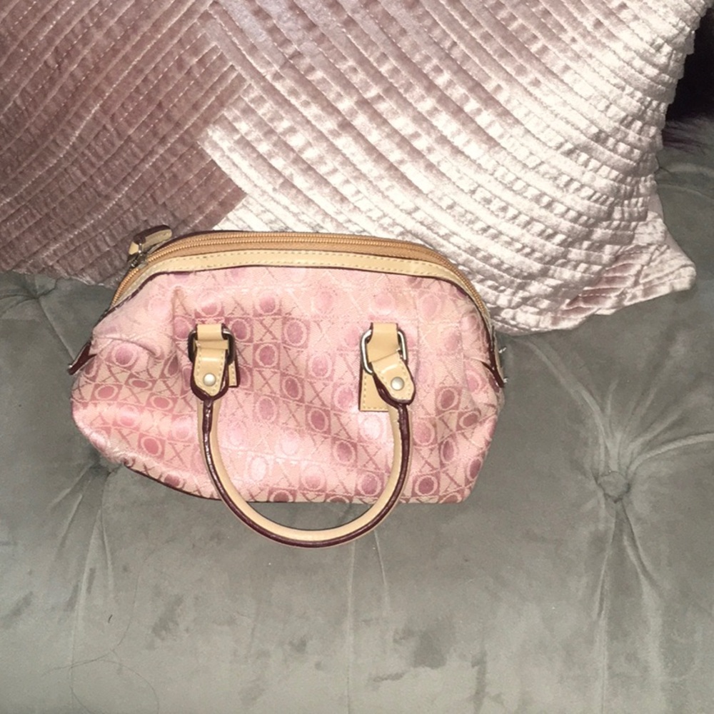 Pink XOXO purse